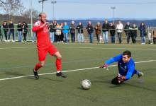 Stefan Seidel (FC Rottenburg, #07), Pascal Haug (SV Wurmlingen, #01, Torwart), FC Rottenburg vs. SV Wurmlingen, Fussball, Bezirksliga Alb, 21. Spieltag, Saison 2023/24, 17.03.2024
Foto: Ralph Kunze