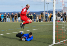 Stefan Seidel (FC Rottenburg, #07), Pascal Haug (SV Wurmlingen, #01, Torwart), FC Rottenburg vs. SV Wurmlingen, Fussball, Bezirksliga Alb, 21. Spieltag, Saison 2023/24, 17.03.2024
Foto: Ralph Kunze