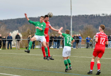 Kopfball von René Hirschka (FC Rottenburg, #05), FC Rottenburg vs. SV Wurmlingen, Fussball, Bezirksliga Alb, 21. Spieltag, Saison 2023/24, 17.03.2024
Foto: Ralph Kunze