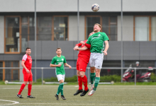 Kopfballduell, Bernd Kopp (FC Rottenburg, #04), FC Rottenburg vs. SV Wurmlingen, Fussball, Bezirksliga Alb, 21. Spieltag, Saison 2023/24, 17.03.2024
Foto: Ralph Kunze