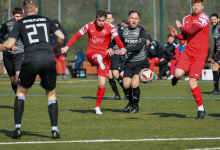 Leon Oeschger (FC Rottenburg, #13) beim Torschuss,

SG Reutlingen vs. FC Rottenburg, Fussball, Bezirksliga Alb, 22. Spieltag, Saison 2023/24, 24.03.2024