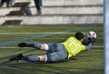 Samuel Pasquale (SG Reutlingen, #77) wehrt Torschuss ab

SG Reutlingen vs. FC Rottenburg, Fussball, Bezirksliga Alb, 22. Spieltag, Saison 2023/24, 24.03.2024