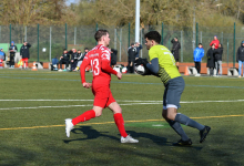 Leon Oeschger (FC Rottenburg, #13), Samuel Pasquale (SG Reutlingen, #77)

SG Reutlingen vs. FC Rottenburg, Fussball, Bezirksliga Alb, 22. Spieltag, Saison 2023/24, 24.03.2024

Foto: Ralph Kunze