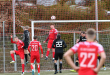 Lukas Behr (FC Rottenburg, #11) beim Kopfball

SG Reutlingen vs. FC Rottenburg, Fussball, Bezirksliga Alb, 22. Spieltag, Saison 2023/24, 24.03.2024

Foto: Ralph Kunze