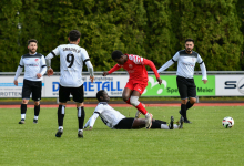 Moritz Rohrer (FC Rottenburg, #18),

FC Rottenburg vs. Anadolu SV Reutlingen, Fussball, Bezirksliga Alb, 25. Spieltag, Saison 2023/24, 21.04.2024

Foto: Eibner-Pressefoto/Ralph Kunze