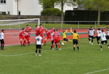 Moritz Rohrer (FC Rottenburg, #18),

FC Rottenburg vs. Anadolu SV Reutlingen, Fussball, Bezirksliga Alb, 25. Spieltag, Saison 2023/24, 21.04.2024

Foto: Eibner-Pressefoto/Ralph Kunze