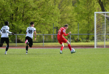 Moritz Rohrer (FC Rottenburg, #18),

FC Rottenburg vs. Anadolu SV Reutlingen, Fussball, Bezirksliga Alb, 25. Spieltag, Saison 2023/24, 21.04.2024

Foto: Eibner-Pressefoto/Ralph Kunze