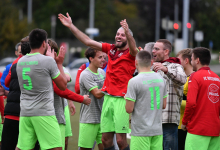 Stefan Seidel (FC Rottenburg, #07) jubelt ueber den Auswaertssieg

SG Empfingen vs. FC Rottenburg, Fussball, Landesliga 3 Wuerttemberg, 10. Spieltag, Saison 2024/2025, 19.10.2024, 

Foto: Ralph Kunze