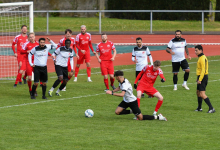 Moritz Rohrer (FC Rottenburg, #18),

FC Rottenburg vs. Anadolu SV Reutlingen, Fussball, Bezirksliga Alb, 25. Spieltag, Saison 2023/24, 21.04.2024

Foto: Eibner-Pressefoto/Ralph Kunze